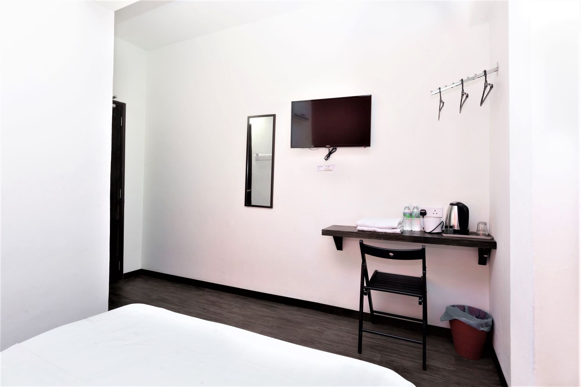 Zen Rooms Basic Near Ktm Sentul Kuala Lumpur Exterior foto